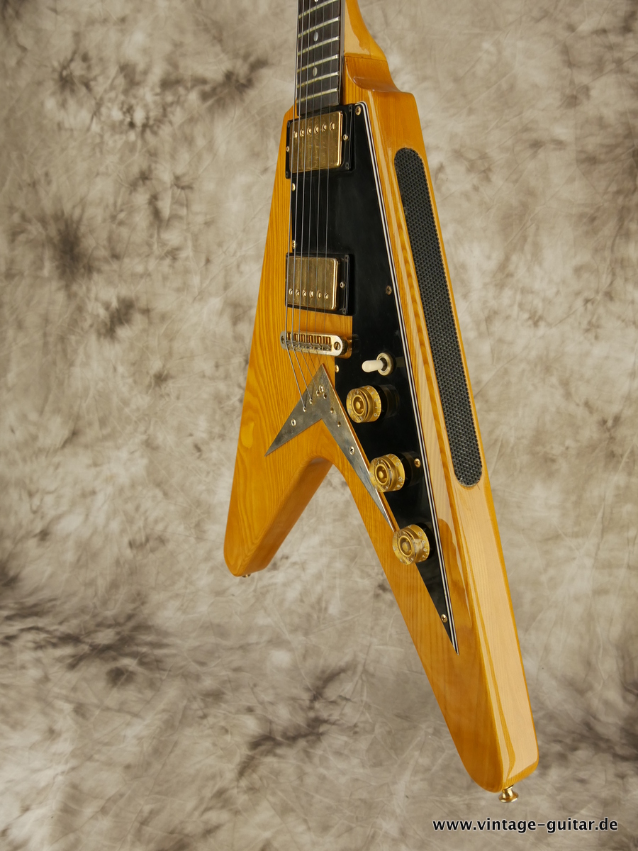 Ibanez-Flying-V-Model-2387CT-V Rocket-Roll-006.JPG